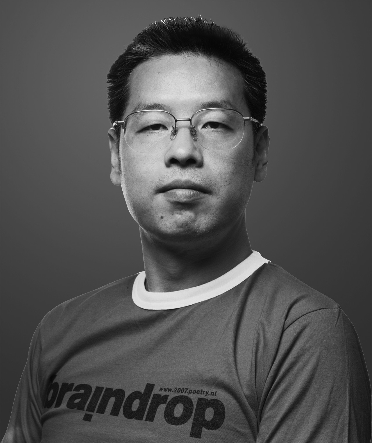 伊沙剪发,伊瓜因点射