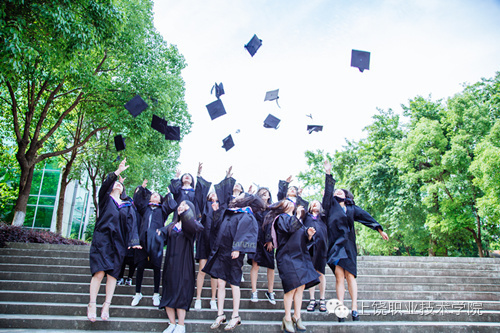 赣州职业技术学院上学是什么体验,上饶信州区入学需要什么