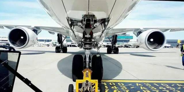 买机票为什么要等航空公司确认,订机票有选大航空公司的必要吗