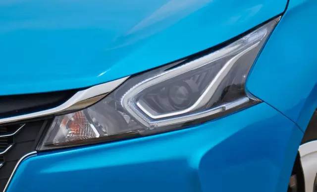 试驾纳智捷锐3：入门家轿？好用就是王道！