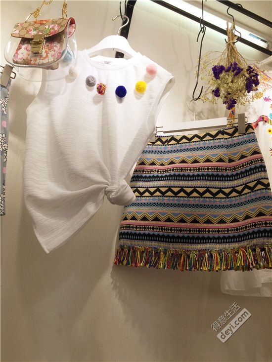 揭秘淘宝店铺和企业店铺,揭秘淘宝衣服进货渠道