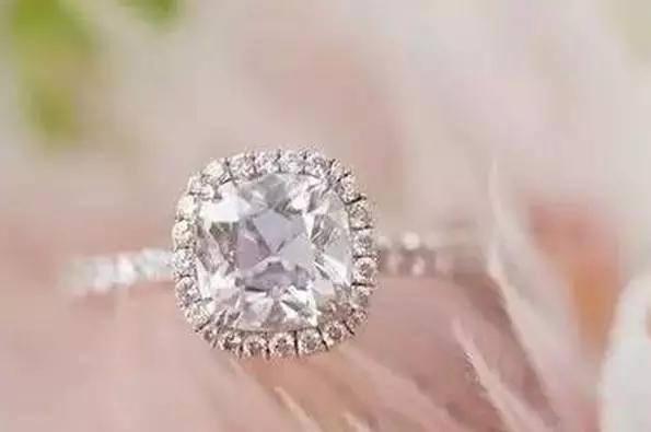 挑选钻石首饰的方法,如何挑选一个好的钻石