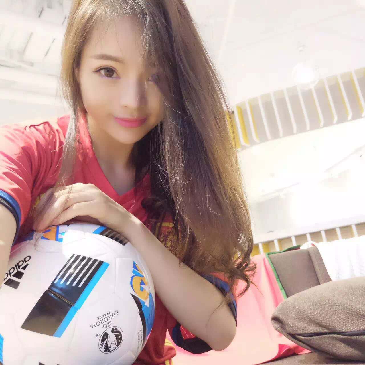 运动系女神—Angealee李玲体育时刻