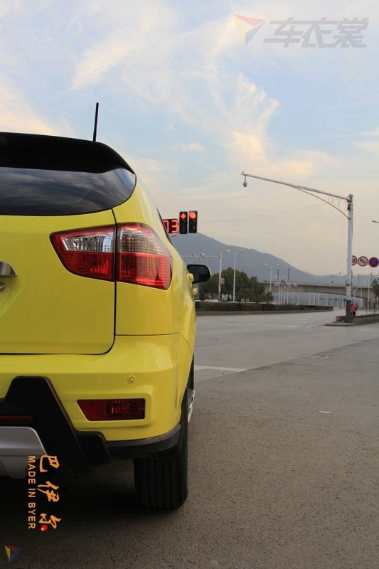 比亚迪s6黑色隔热膜,比亚迪s6贴膜改色