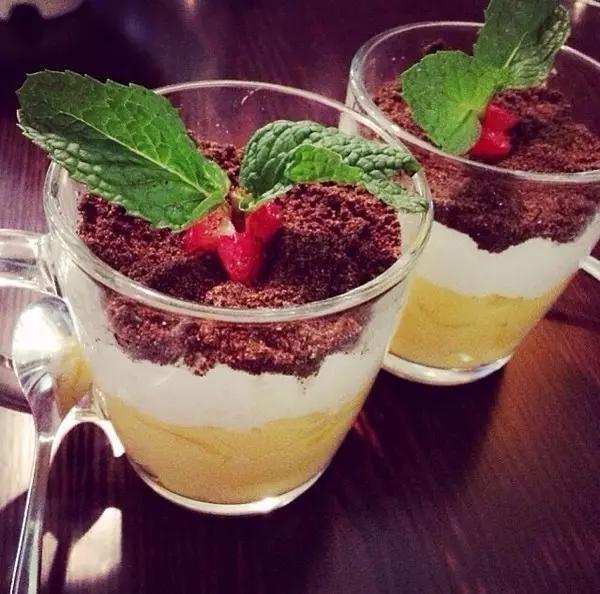 酸奶是疯了么、和谁都能有一腿、这么*交滥**真的好么？