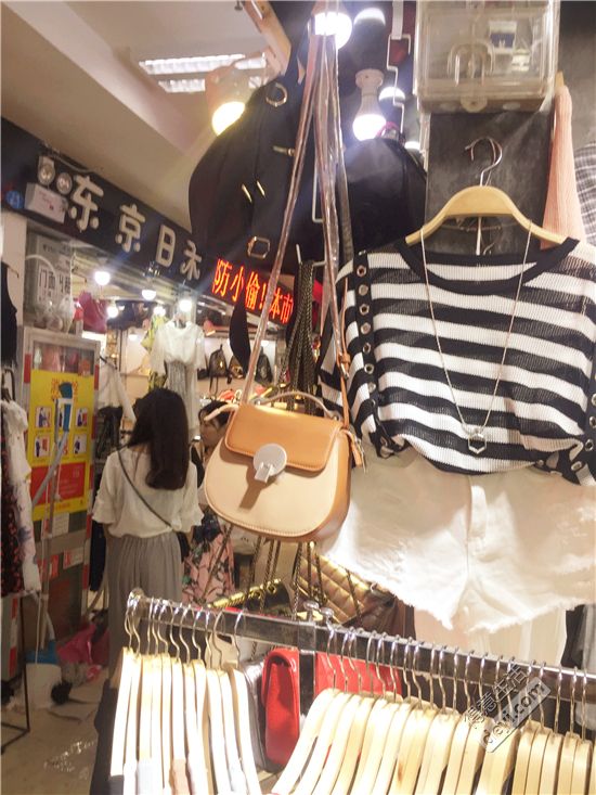 揭秘淘宝店铺和企业店铺,揭秘淘宝衣服进货渠道