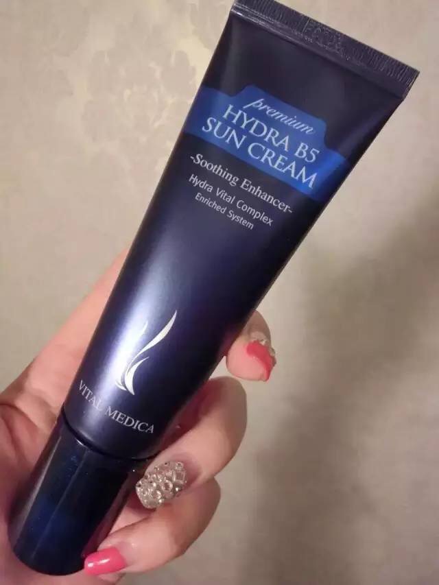 ahc玻尿酸b5是什么样的,ahcb5玻尿酸水辣眼睛是因为什么