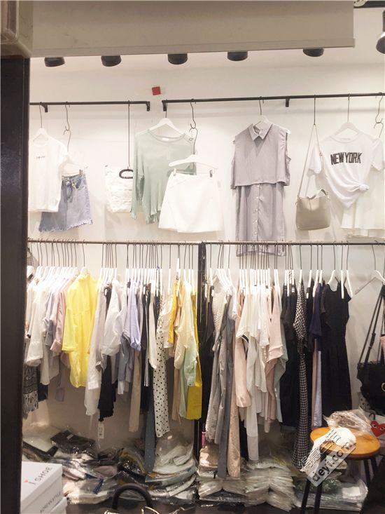 揭秘淘宝店铺和企业店铺,揭秘淘宝衣服进货渠道