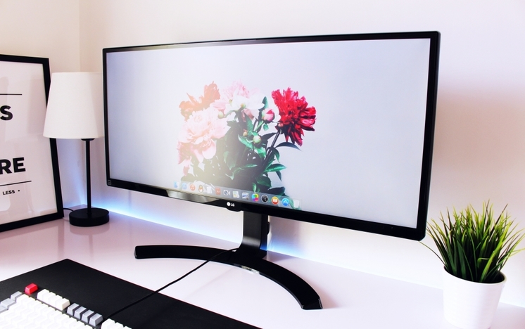 隔壁老王的办公桌抖音,隔壁老王的餐桌