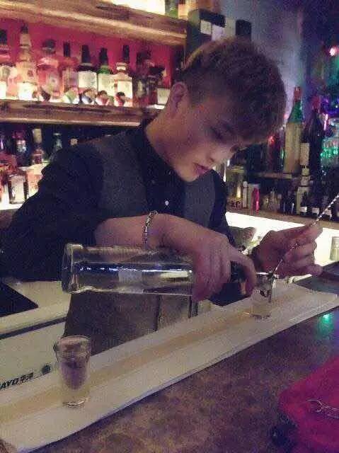 颜高huohao有内涵，杭州这些调酒师za不上天！