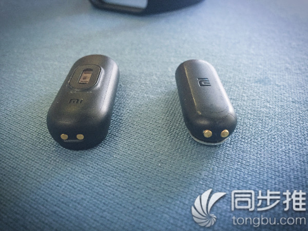 小米手环2充电震动怎么回事,小米手环2怎么连接苹果手机