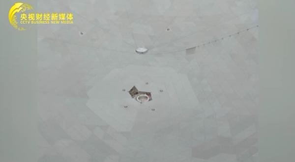 500米口径球面射电望远镜中国天眼,中国天眼有几个足球场大