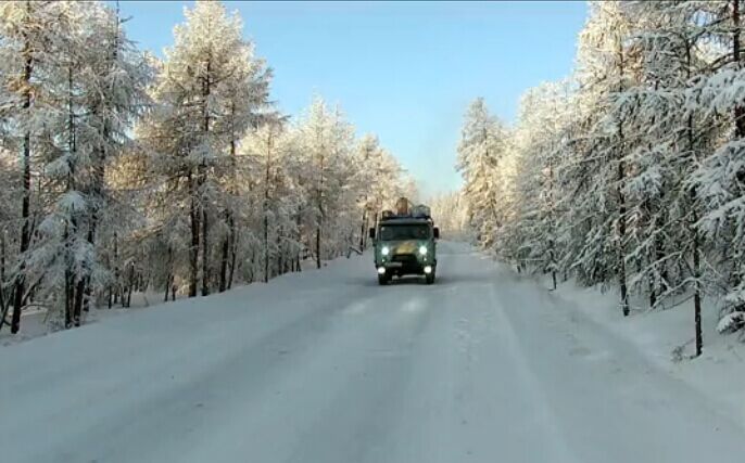 中国最冷小镇呼中上演泼水成冰秀,最冷内蒙古泼水成冰一个字就是美