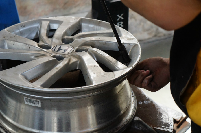 倍耐力新p1轮胎测评视频,倍耐力p1轮胎优缺点