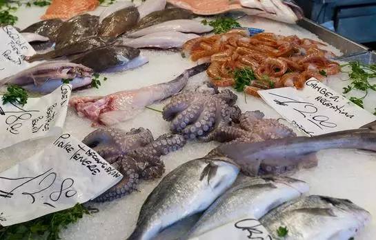 威尼斯不是水上都市吗,威尼斯旅游完全不可能见到的场景