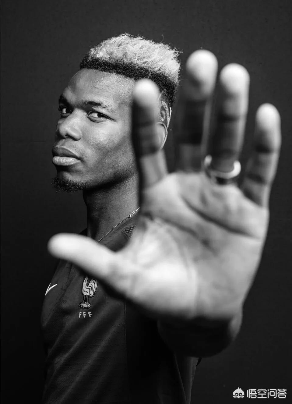 姆巴佩小时候球技,姆巴佩小时候跑进球场