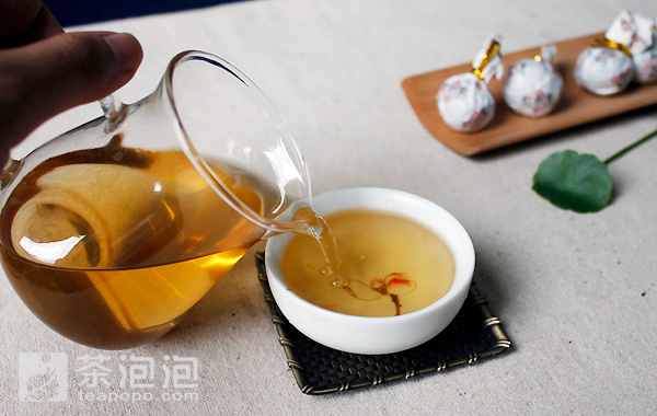 茶滋味老班章小龙珠熟茶,小龙珠老白茶