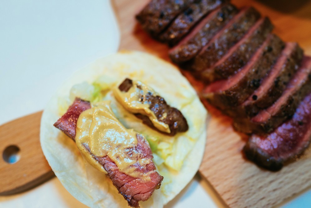 芝麻酱拌牛肉卷,黑胡椒酱汁牛肉卷的做法