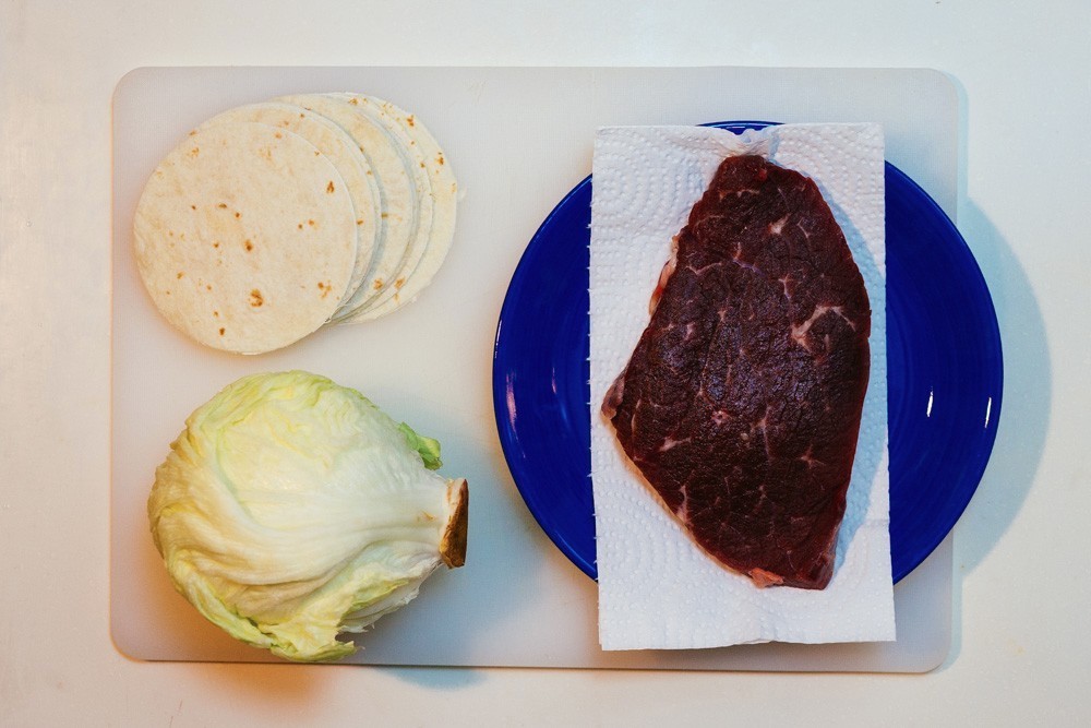 芝麻酱拌牛肉卷,黑胡椒酱汁牛肉卷的做法