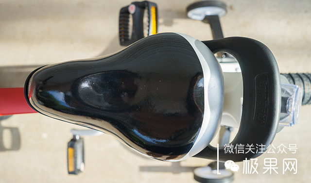 这辆美亚销量第一的童车，孩子骑上想摔跤都难