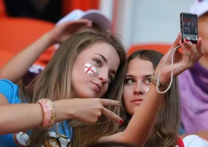 欧洲杯恋爱段子,女人预测欧洲杯段子视频