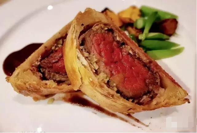 寻找胡同巷子里的美食惠灵顿牛排,西安在哪能吃到惠灵顿牛排