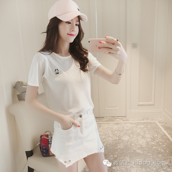 这么美丽的衣服你还在犹豫什么？