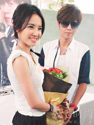 罗志祥和蔡依林同台撩蔡依林,罗志祥蔡依林演唱会叫蔡依林阿姨