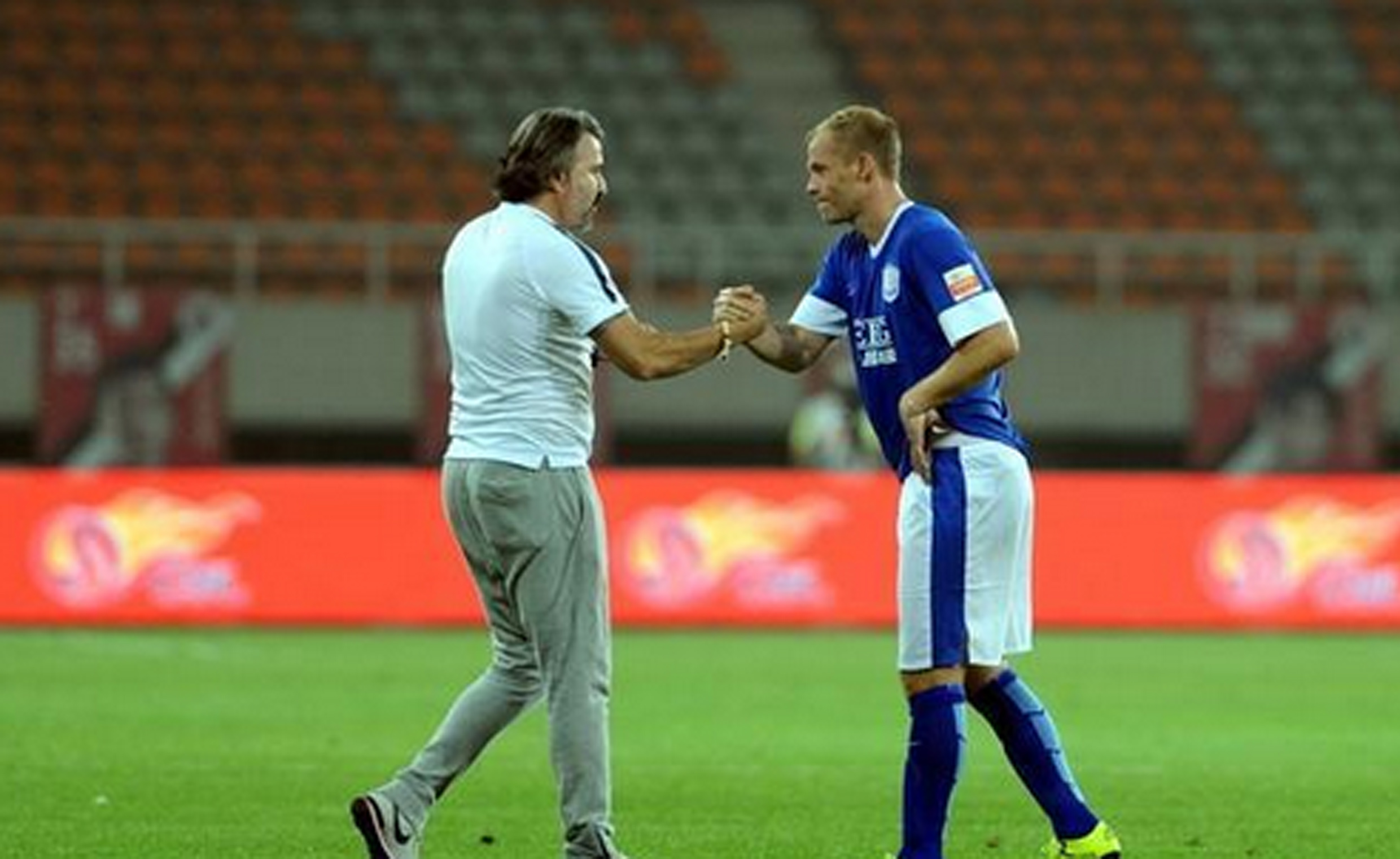 足球历史上的经典画面,足球历史的经典瞬间