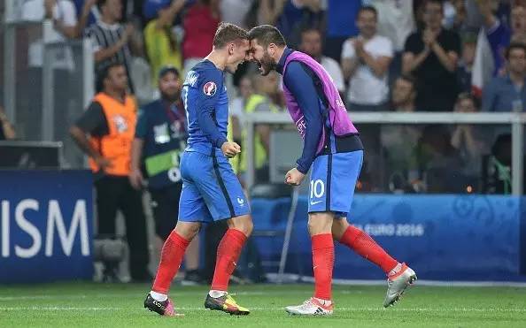 葡萄牙对战法国队c罗受伤下场,c罗带领葡萄牙输得最惨的一次