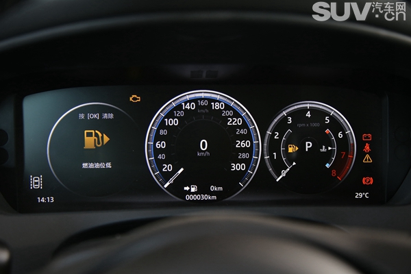 捷豹f-pace全方位测评,新款捷豹f-pace值得买吗