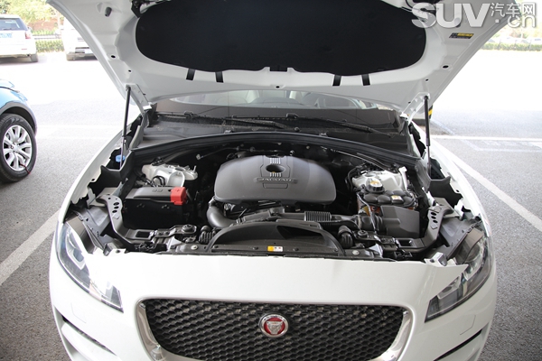 捷豹f-pace全方位测评,新款捷豹f-pace值得买吗