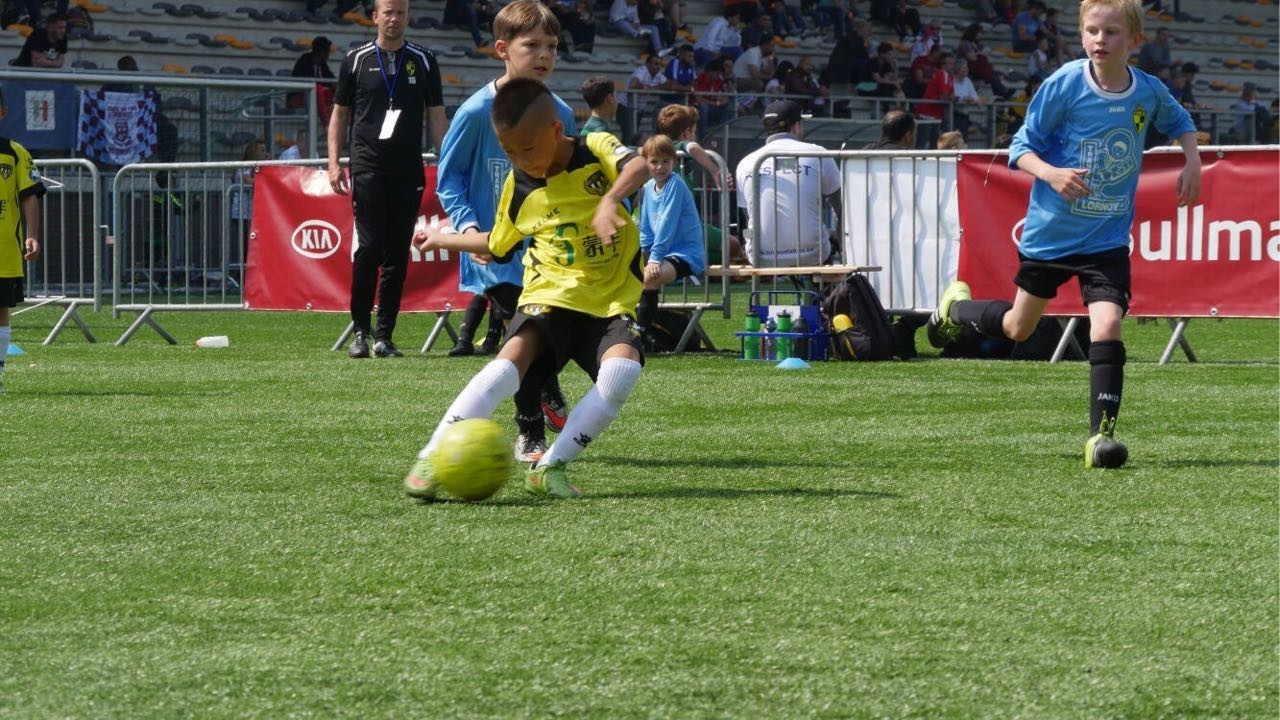 比利时足球青训体系,法国与比利时青训的不同