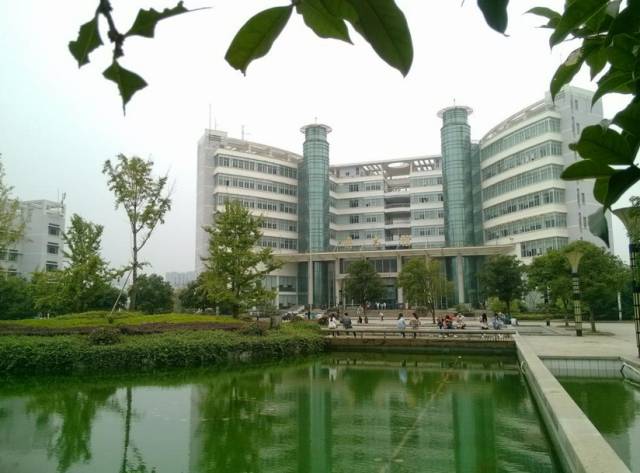 长沙高校游玩攻略最新,长沙游玩攻略一日游湖南大学推荐