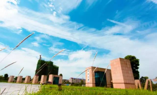 长沙高校游玩攻略最新,长沙游玩攻略一日游湖南大学推荐