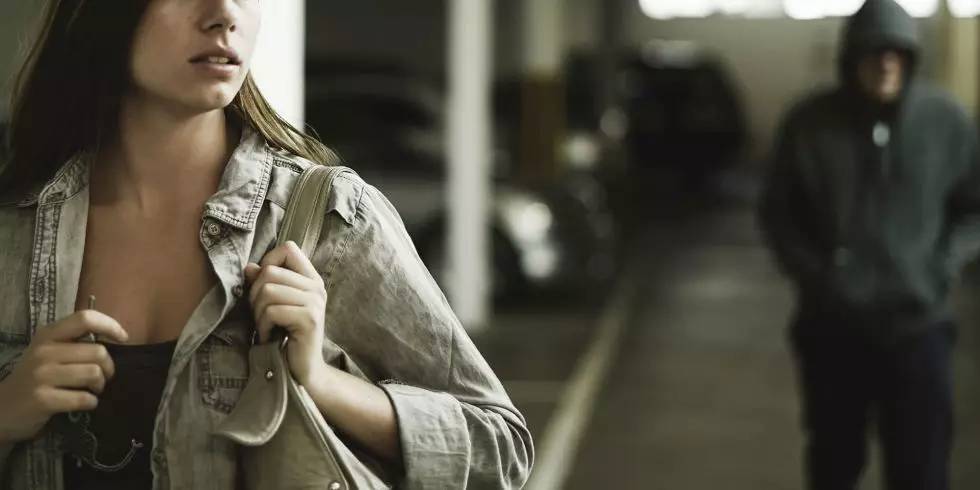 单身女性经常独自出行？你需要这些能够保护你的发明