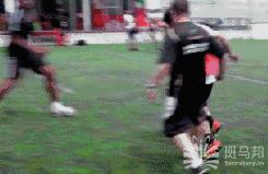 鹿晗踢球水平怎样,鹿晗足球在娱乐圈是什么水平