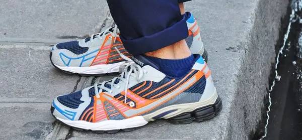 潮男简单短裤搭配什么鞋,潮男短裤训练