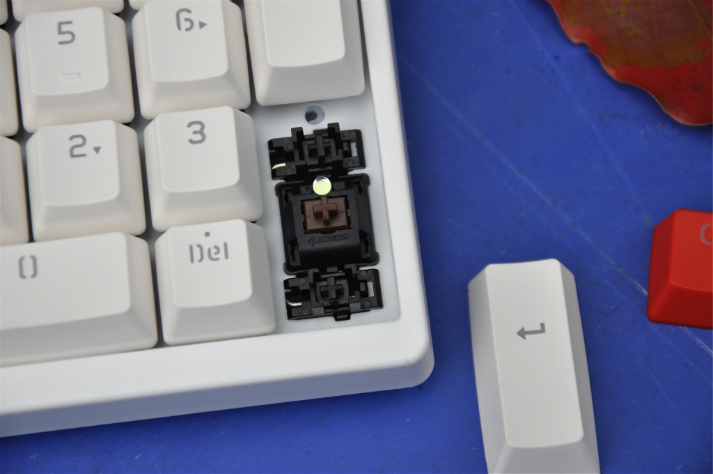 楂樻柉104d鏈烘閿洏,楂樻柉104鏈烘閿洏