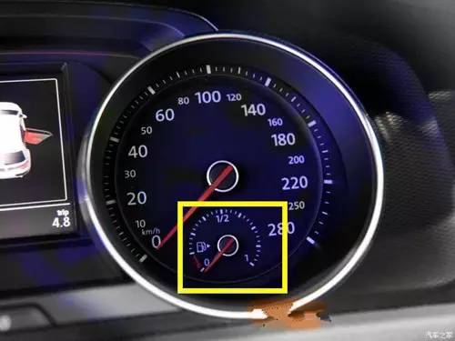 把车借给别人看他会干啥,把车借给朋友才发现车还能这么开