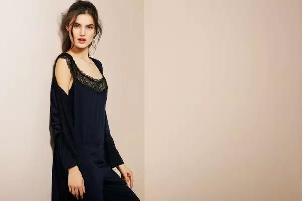 四件不同颜色的内衣让男朋友选,男女内衣怎么选