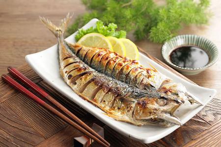 吃鱼健脑养生要分清楚鱼的种类,安全吃鱼常见的10种鱼类营养解析