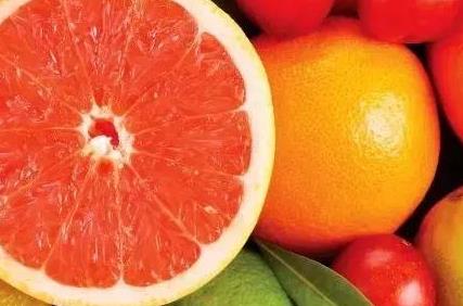 晒黑了吃vc能白回来吗,被晒黑了每天吃多少vc