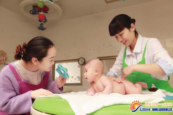 月嫂很忙！二孩妈妈催热厦门月子经济，订单排到明年