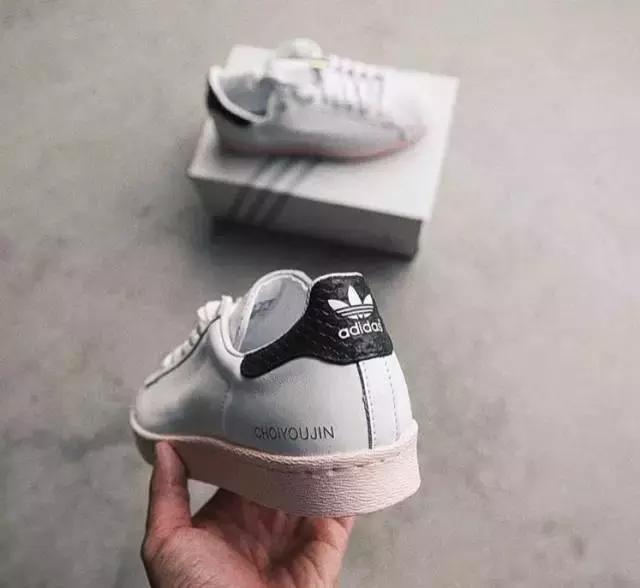 杭州最大的三叶草专卖店在哪,杭州三叶草旗舰店