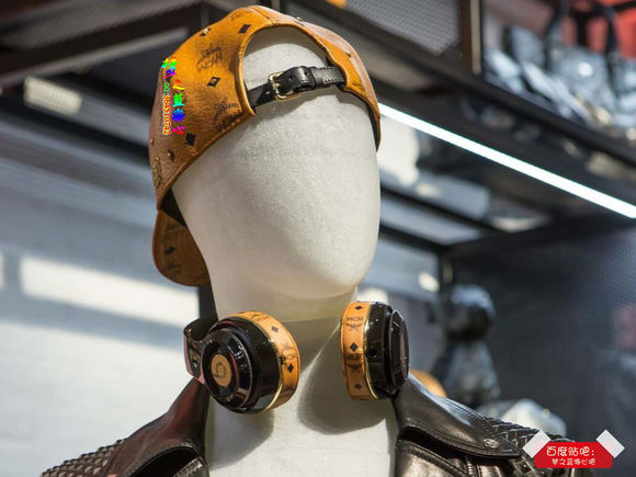 beats耳机黑金限量款,beats限量版mcm