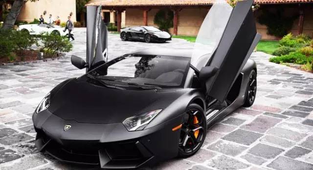 c罗有哪些豪华跑车,c罗中最好的跑车