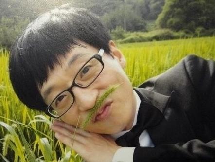 他是唯一零差评的主持人，曾被笑是乞丐，代言费却是何炅的1/3