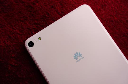 开箱华为m2青春版,水晶粉开箱