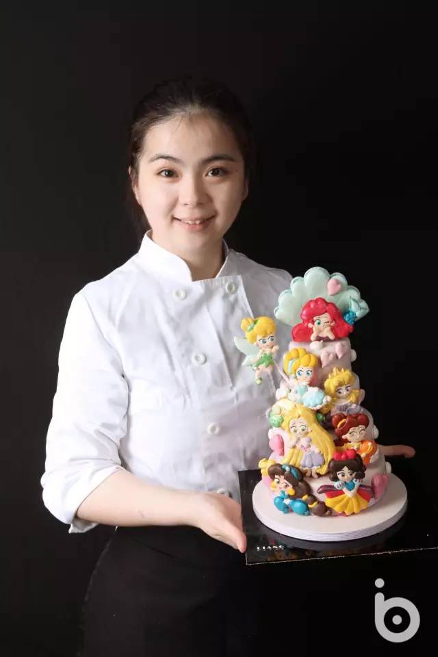 超级主厨|拿着这份甜品问了10个路人，居然没人猜到它是马卡龙